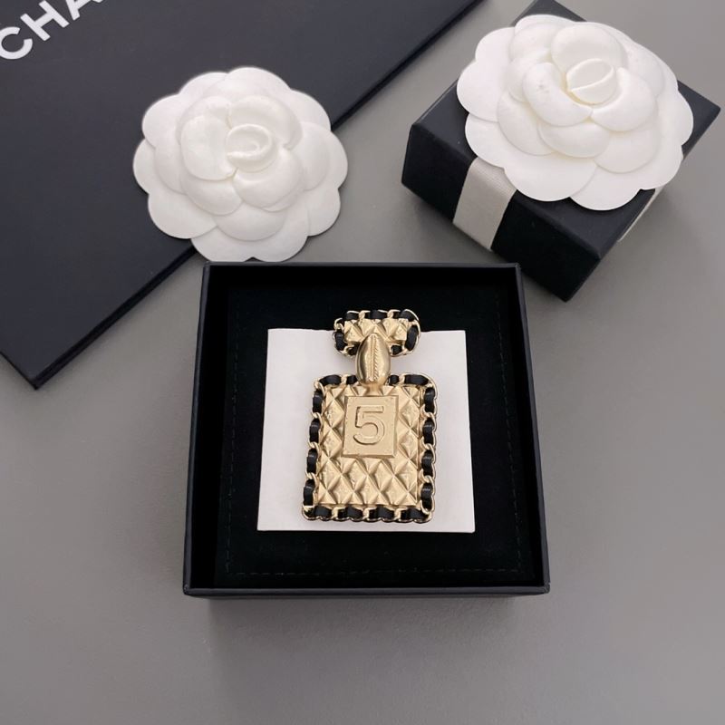 Chanel Brooches - Click Image to Close